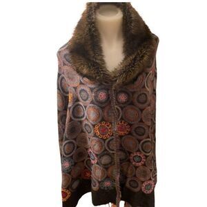 Eyeful Wool /Cotton wrap -24x63 browns , oranges tans , faux fur